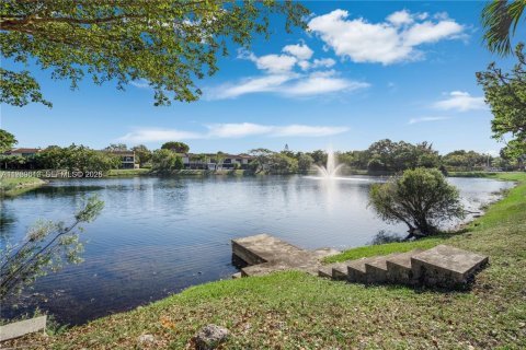 Купить таунхаус в Майами, Флорида 3 спальни, 136.66м2, № 2024313 - фото 7