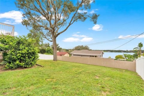 Casa en venta en Eustis, Florida, 3 dormitorios, 205.13 m2 № 2385761 - foto 30