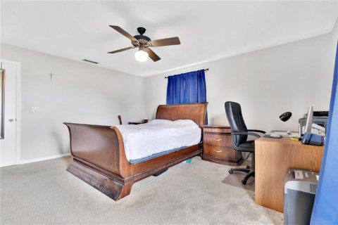 Casa en venta en Eustis, Florida, 3 dormitorios, 205.13 m2 № 2385761 - foto 12
