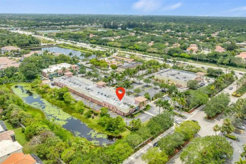 Immobilier commercial à vendre à Coconut Creek, Floride № 2171322 - photo 28