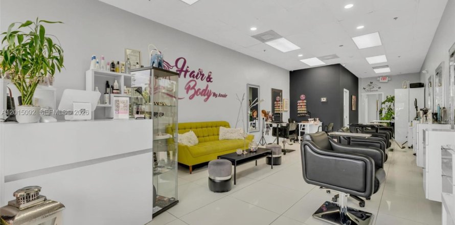 Immobilier commercial à Coconut Creek, Floride № 2171322