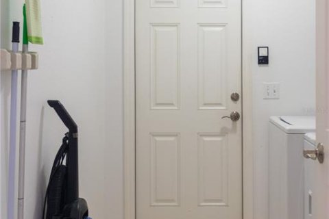Купить виллу или дом в Лейк-Уэльс, Флорида 8 комнат, 107.02м2, № 2098993 - фото 13