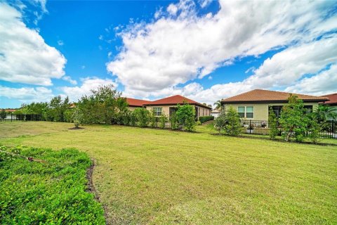 House in Nokomis, Florida 4 bedrooms, 187.94 sq.m. № 2155945 - photo 21