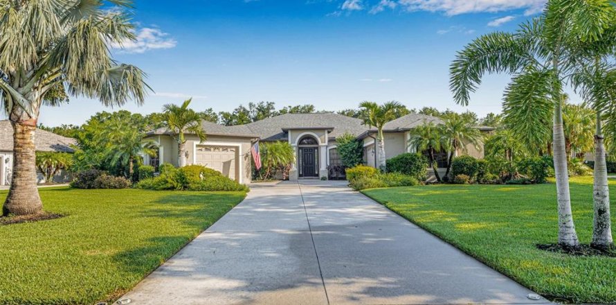 House in Parrish, Florida 4 bedrooms, 260.31 sq.m. № 1819011