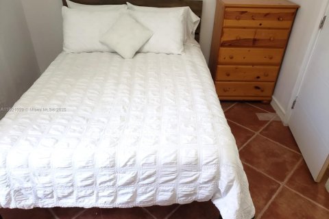 Casa en venta en Miami, Florida, 2 dormitorios, 97.36 m2 № 1975214 - foto 20