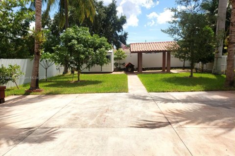 Casa en venta en Miami, Florida, 2 dormitorios, 97.36 m2 № 1975214 - foto 29