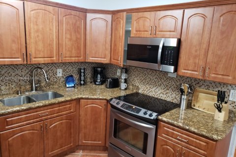 Casa en venta en Miami, Florida, 2 dormitorios, 97.36 m2 № 1975214 - foto 10