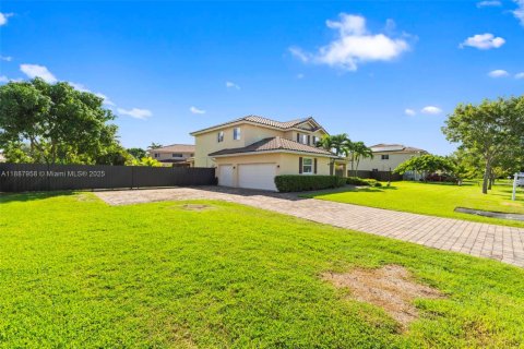 Villa ou maison à vendre à Homestead, Floride: 5 chambres, 263.56 m2 № 1944610 - photo 6