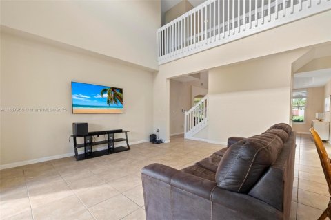 Villa ou maison à vendre à Homestead, Floride: 5 chambres, 263.56 m2 № 1944610 - photo 20