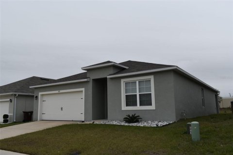 House in Haines City, Florida 4 bedrooms, 173.45 sq.m. № 2227913 - photo 2