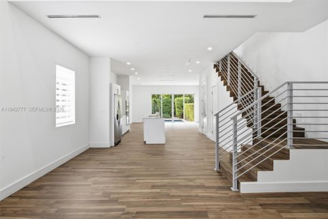 Touwnhouse à vendre à Miami, Floride: 3 chambres, 189.43 m2 № 2000139 - photo 14