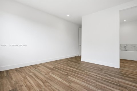 Touwnhouse à vendre à Miami, Floride: 3 chambres, 189.43 m2 № 2000139 - photo 24