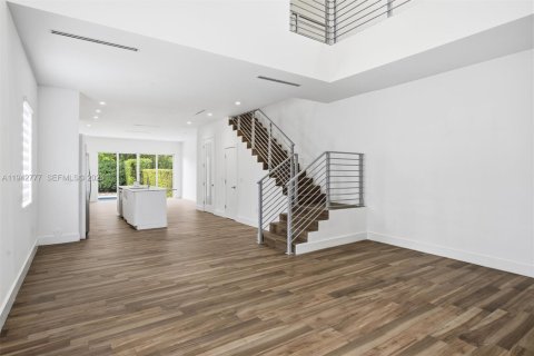 Touwnhouse à vendre à Miami, Floride: 3 chambres, 189.43 m2 № 2000139 - photo 13