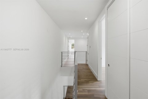 Touwnhouse à vendre à Miami, Floride: 3 chambres, 189.43 m2 № 2000139 - photo 29