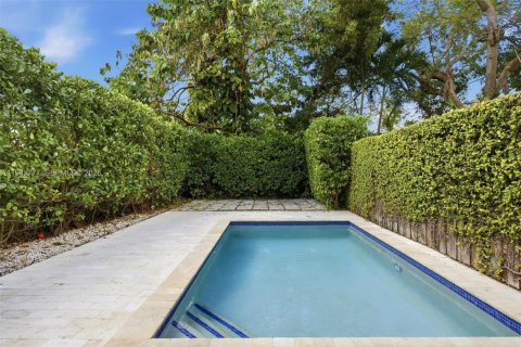 Touwnhouse à vendre à Miami, Floride: 3 chambres, 189.43 m2 № 2000139 - photo 9