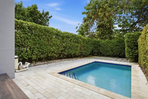 Touwnhouse à vendre à Miami, Floride: 3 chambres, 189.43 m2 № 2000139 - photo 10