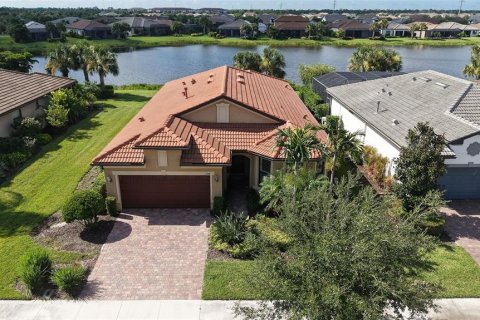 House in Sarasota, Florida 2 bedrooms, 176.79 sq.m. № 1886199 - photo 8