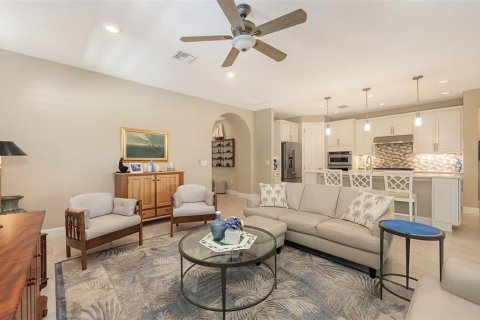 House in Sarasota, Florida 2 bedrooms, 176.79 sq.m. № 1886199 - photo 23