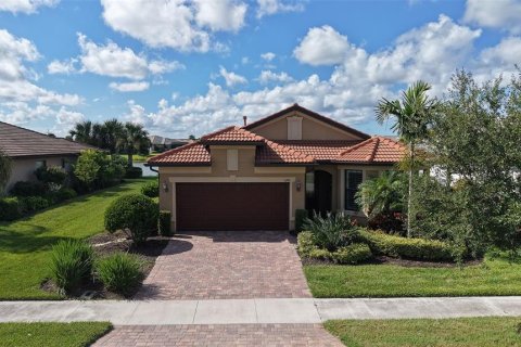 House in Sarasota, Florida 2 bedrooms, 176.79 sq.m. № 1886199 - photo 10