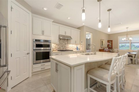 House in Sarasota, Florida 2 bedrooms, 176.79 sq.m. № 1886199 - photo 27