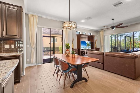 House in Bradenton, Florida 4 bedrooms, 283.07 sq.m. № 1822387 - photo 13