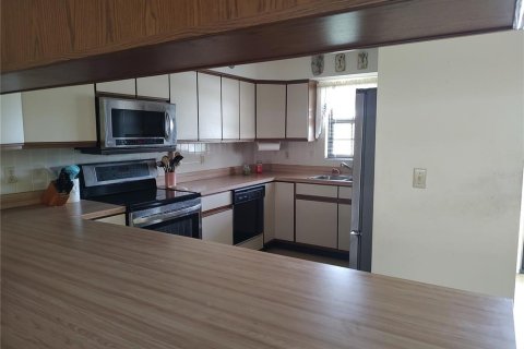 Copropriété à vendre à Punta Gorda, Floride: 2 chambres, 101.64 m2 № 1804661 - photo 10