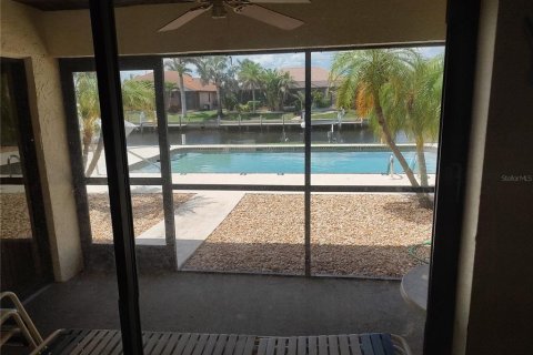 Copropriété à vendre à Punta Gorda, Floride: 2 chambres, 101.64 m2 № 1804661 - photo 17