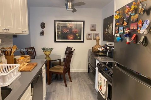 Copropriété à vendre à Tamarac, Floride: 1 chambre, 63.17 m2 № 1946494 - photo 3