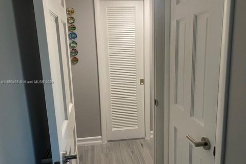 Copropriété à vendre à Tamarac, Floride: 1 chambre, 63.17 m2 № 1946494 - photo 8