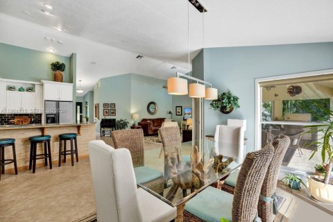 Casa en venta en Weston, Florida, 4 dormitorios, 209.4 m2 № 2033479 - foto 24