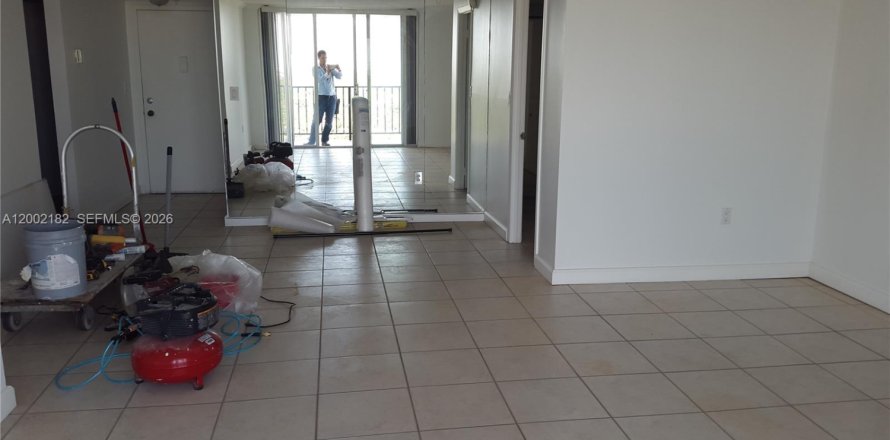 Condominio en Aventura, Florida, 2 dormitorios  № 2170309
