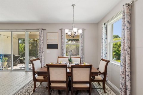 Casa en venta en Tampa, Florida, 4 dormitorios, 189.06 m2 № 2195625 - foto 16