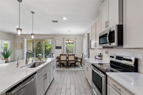 Casa en venta en Tampa, Florida, 4 dormitorios, 189.06 m2 № 2195625 - foto 14