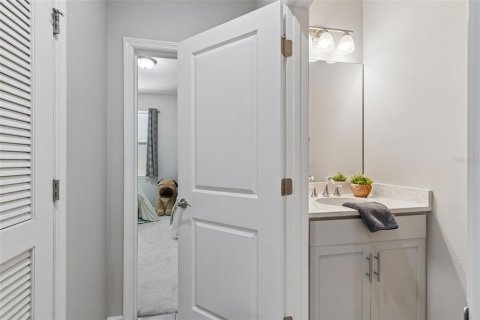 Casa en venta en Tampa, Florida, 4 dormitorios, 189.06 m2 № 2195625 - foto 28