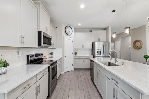 Casa en venta en Tampa, Florida, 4 dormitorios, 189.06 m2 № 2195625 - foto 10