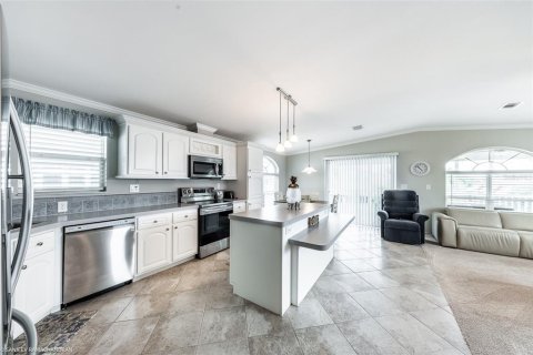 Appartement à louer à Punta Gorda, Floride: 2 chambres, 127.74 m2 № 971637 - photo 4