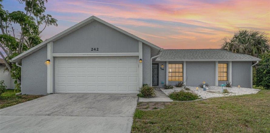 Casa en Port Charlotte, Florida 3 dormitorios, 101.26 m2 № 1626847