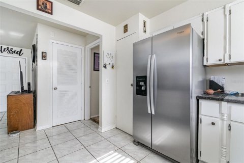 Casa en venta en Port Charlotte, Florida, 3 dormitorios, 101.26 m2 № 1626847 - foto 10
