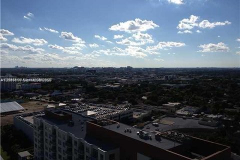 Condominio en Miami, Florida, 1 dormitorio  № 2089812