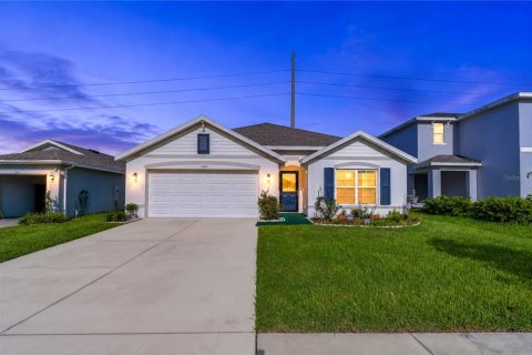 House in Zephyrhills, Florida 4 bedrooms, 171.5 sq.m. № 2291432