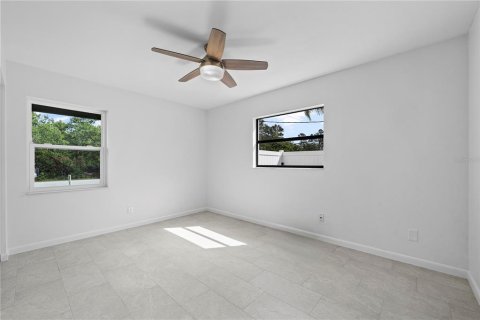 House in Palm Coast, Florida 3 bedrooms, 124.86 sq.m. № 1885400 - photo 16