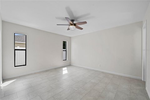 House in Palm Coast, Florida 3 bedrooms, 124.86 sq.m. № 1885400 - photo 18