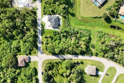 Terreno en venta en North Port, Florida № 2167816 - foto 9