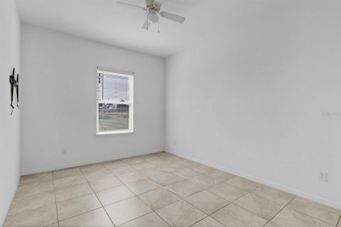 House in Poinciana, Florida 3 bedrooms, 114.73 sq.m. № 1569310 - photo 20