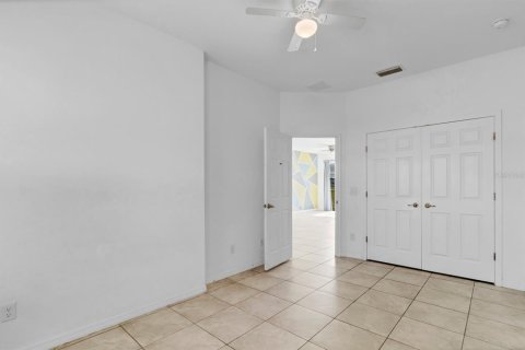 House in Poinciana, Florida 3 bedrooms, 114.73 sq.m. № 1569310 - photo 22