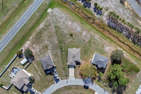 House in Poinciana, Florida 3 bedrooms, 114.73 sq.m. № 1569310 - photo 27