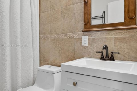 Купить виллу или дом в Маргит, Флорида 3 спальни, 128.11м2, № 1957244 - фото 18