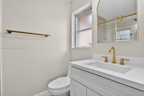 Купить виллу или дом в Маргит, Флорида 3 спальни, 128.11м2, № 1957244 - фото 25