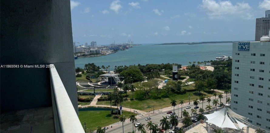 Condo à Miami, Floride, 1 chambre № 1890588