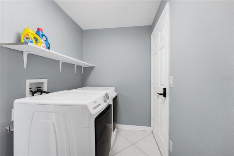 Villa ou maison à louer à Davenport, Floride: 4 chambres, 180.23 m2 № 2408656 - photo 18